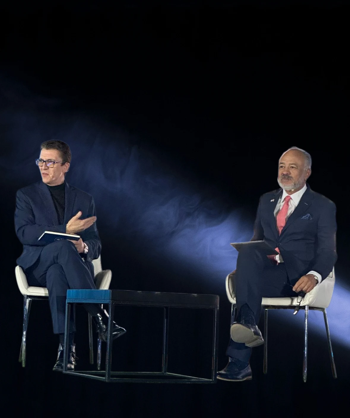 Alonso García Puentes en una conversación sobre el escenario
